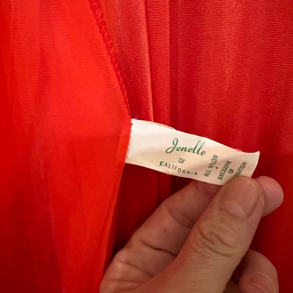 Vintage Jenelle of California Red  Nylon Peignoir Set Hollywood Style - Picture 5 of 6
